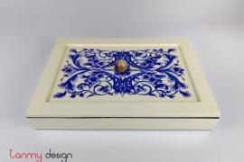 White rectangular lacquer box with classic pattern 22*32*H5 cm
